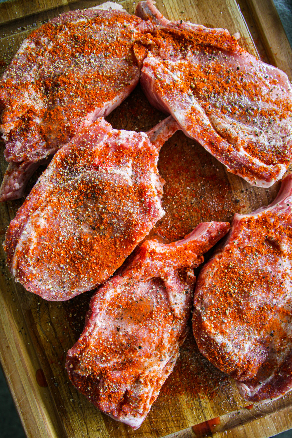 seasoned bone-in pork chops